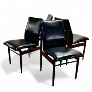 4 chaises scandinaves années 1960, 1970 en palissandre massif