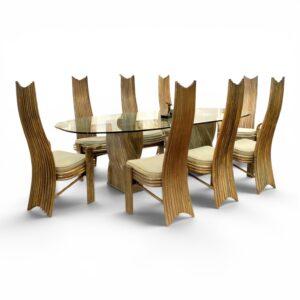 Ensemble de salle à manger vintage en rotin de McGuire comprenant une grande table en verre et huit chaises